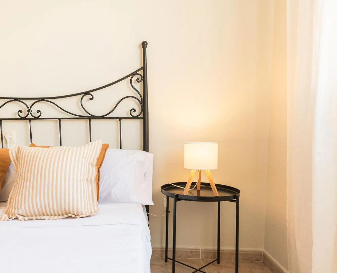 Apartment Las Olas - Coastal Escape With Charm & Comfort El Medano