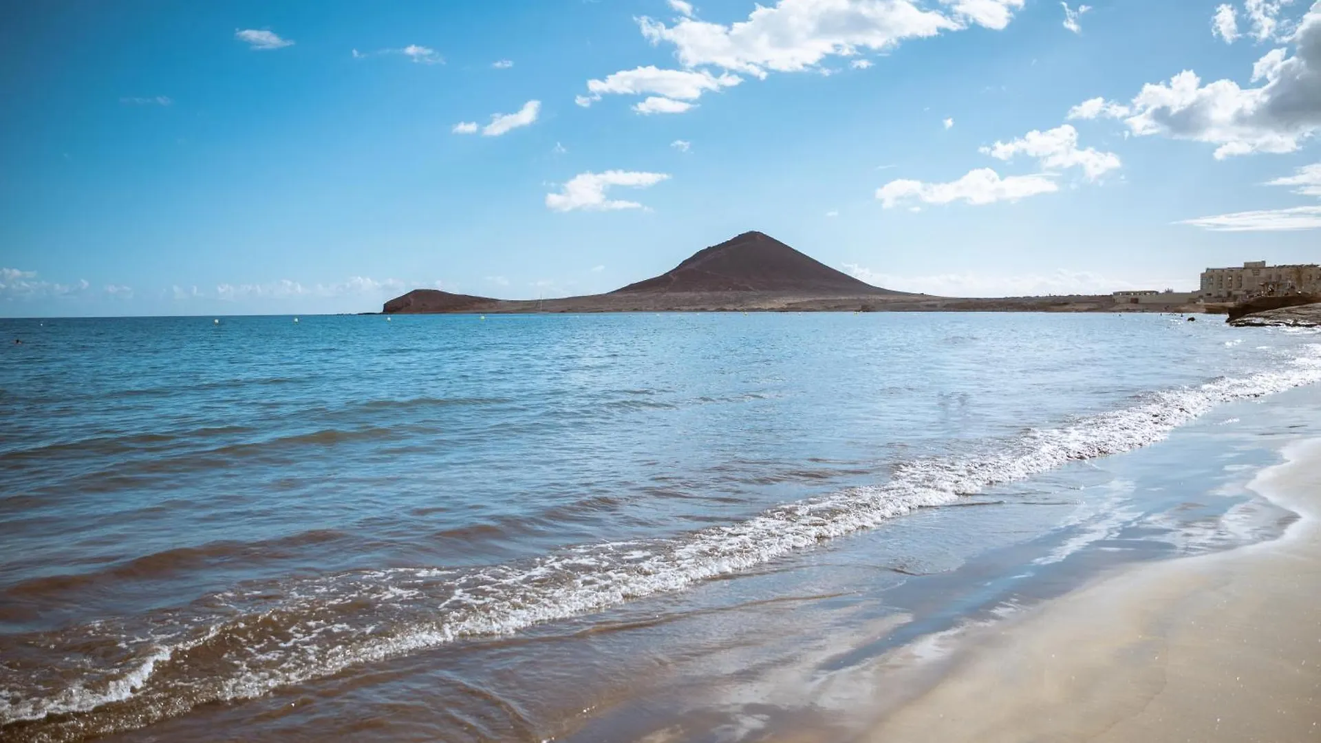 Las Olas - Coastal Escape With Charm & Comfort El Medano