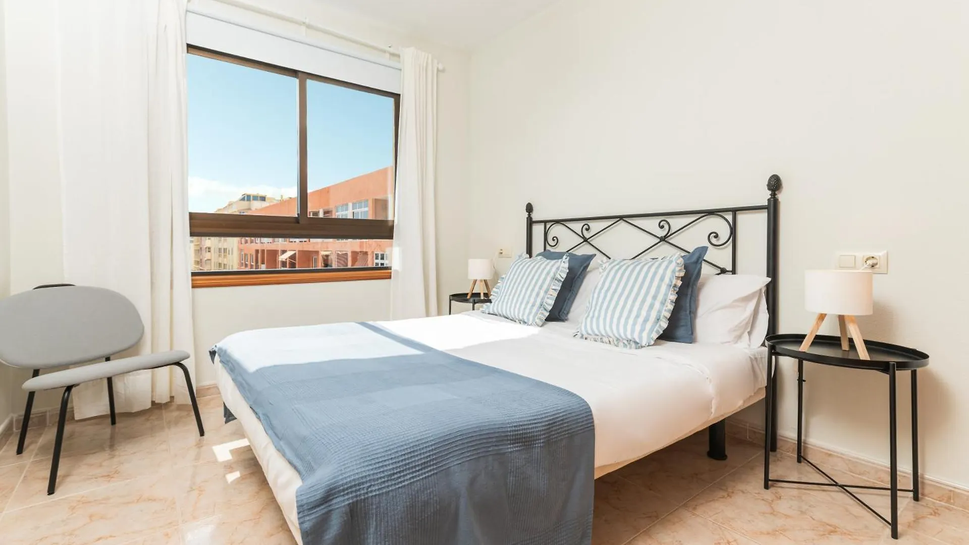 Las Olas - Coastal Escape With Charm & Comfort El Medano  El Medano (Tenerife)